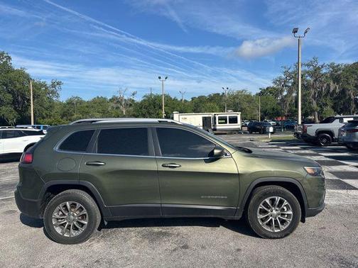 Olive Green Pearlcoat 2021 Jeep Cherokee Latitude Lux