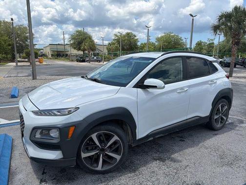 Lunar White 2021 Hyundai KONA Limited