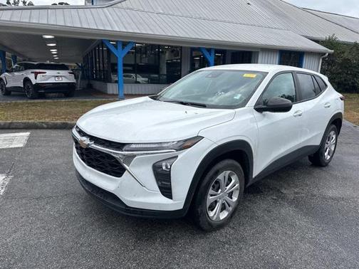 2024 Chevrolet Trax LS