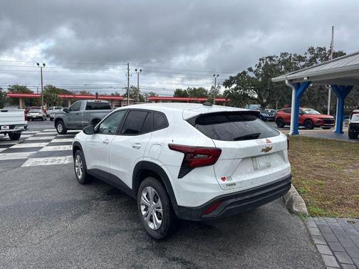 2024 Chevrolet Trax LS