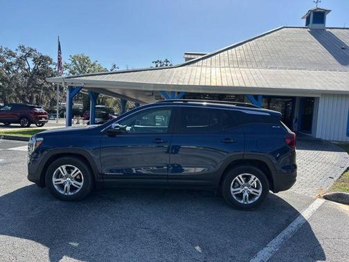 2022 GMC Terrain SLE