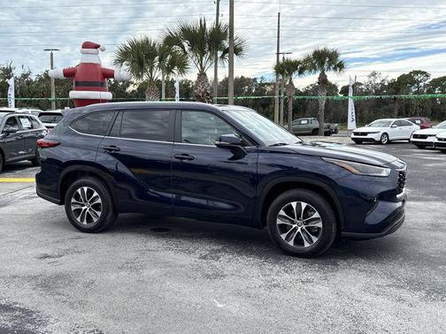2023 Toyota Highlander XSE