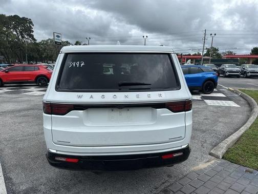 2023 Jeep Wagoneer L Series II 4x4
