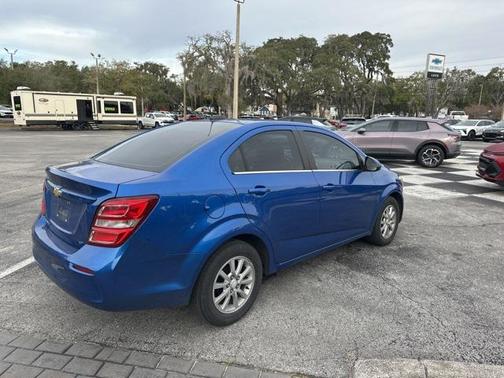 2020 Chevrolet Sonic FWD Sedan LT