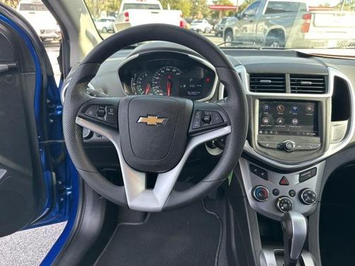 2020 Chevrolet Sonic FWD Sedan LT