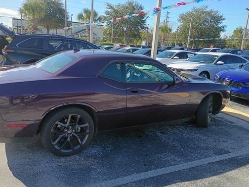 2022 Dodge Challenger SXT