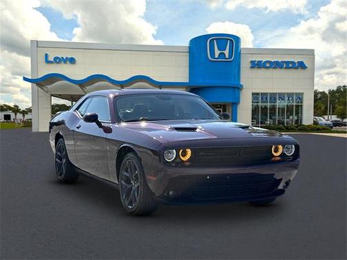 2022 Dodge Challenger SXT