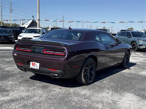 2022 Dodge Challenger SXT