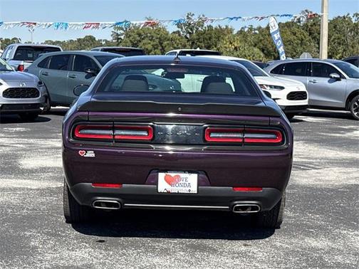 2022 Dodge Challenger SXT
