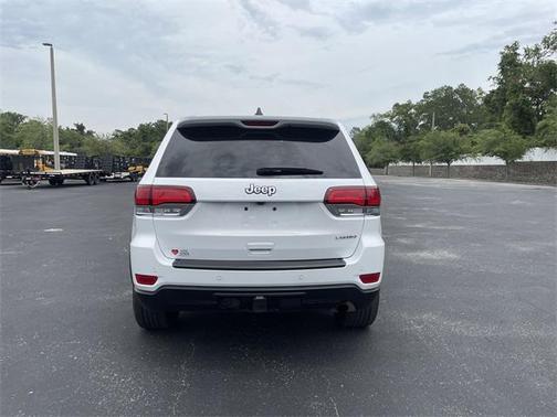 2022 Jeep Grand Cherokee Laredo
