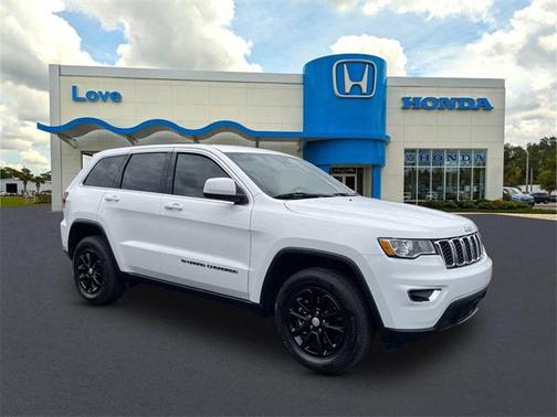 2022 Jeep Grand Cherokee Laredo