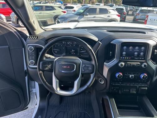 2022 GMC Sierra 2500 SLT