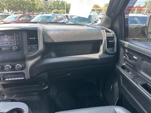 2022 RAM 2500 Tradesman Crew Cab 4x4 8' Box