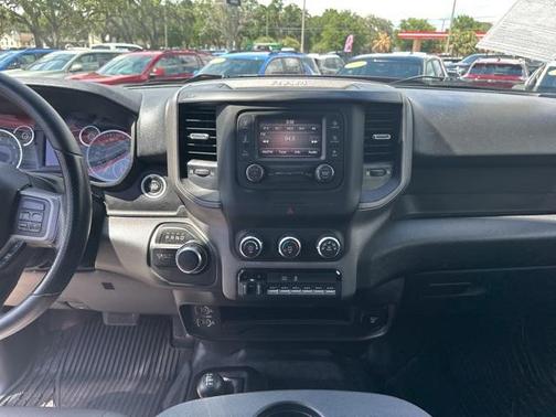 2022 RAM 2500 Tradesman Crew Cab 4x4 8' Box