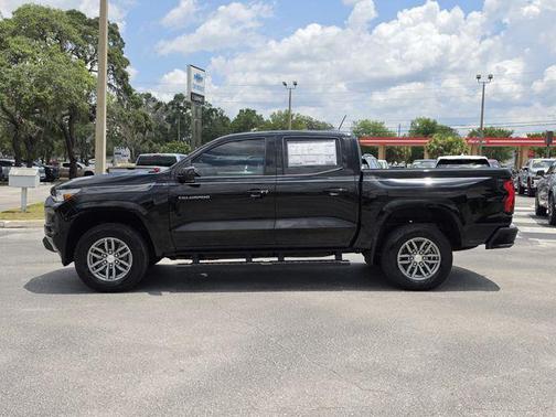 Black 2026 Chevrolet Colorado LT