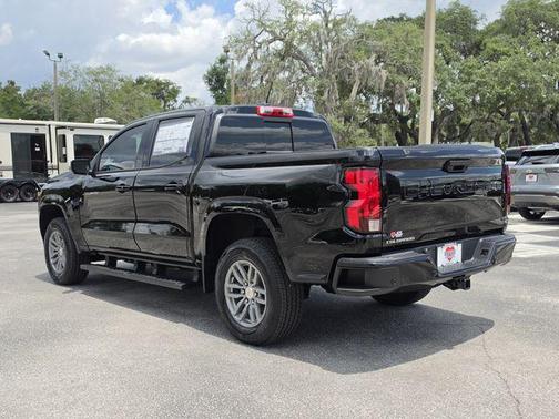 Black 2026 Chevrolet Colorado LT