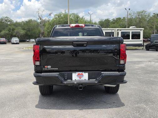 Black 2026 Chevrolet Colorado LT