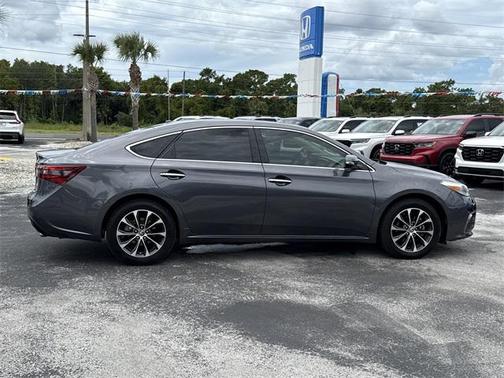 2016 Toyota Avalon XLE