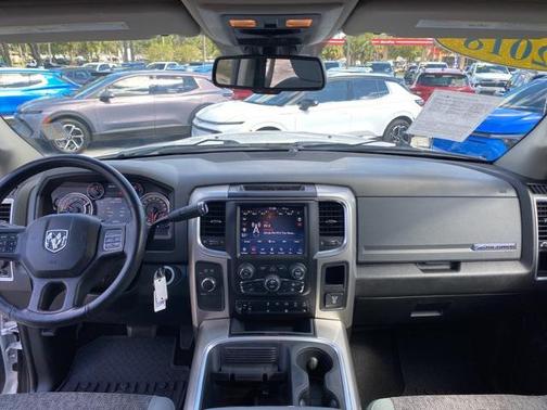 2018 RAM 2500 Big Horn Crew Cab 4x4 6'4' Box