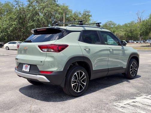 Cacti Green 2026 Chevrolet Trailblazer LT