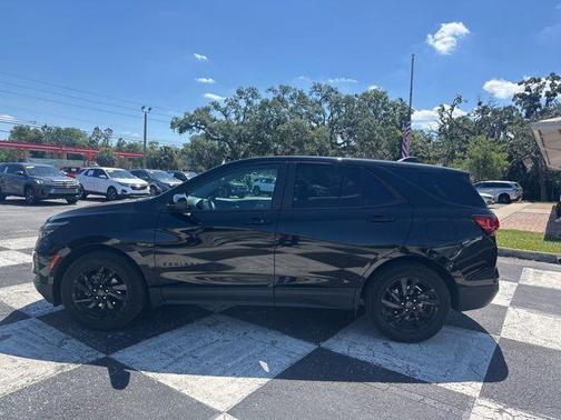 Mosaic Black Metallic 2024 Chevrolet Equinox LS