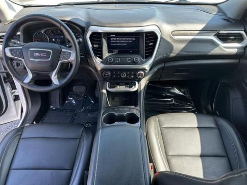 2023 GMC Acadia FWD SLT
