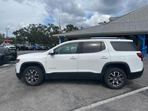 2023 GMC Acadia FWD SLT