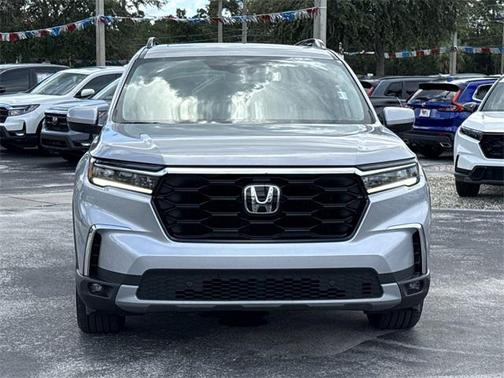 2023 Honda Pilot Touring 8-Passenger