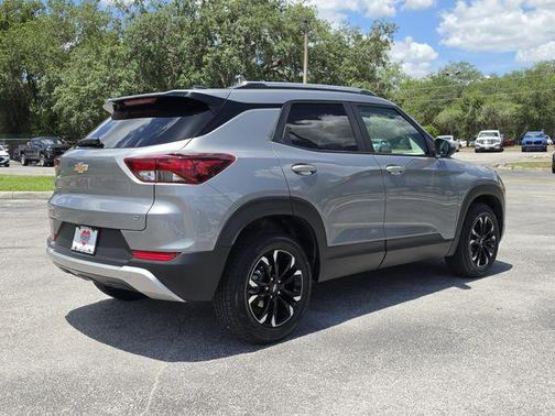 Sterling Gray Metallic 2023 Chevrolet Trailblazer LT