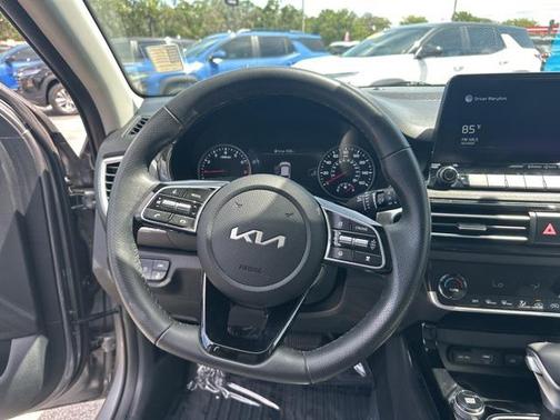 2022 Kia Seltos SX Turbo