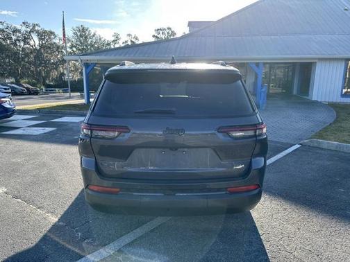 Baltic Gray Metallic Clearcoat 2021 Jeep Grand Cherokee L Altitude