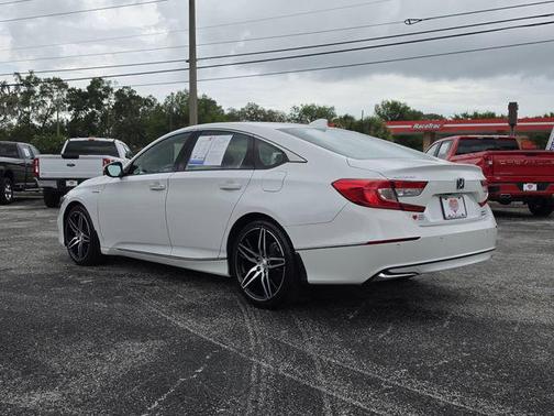Platinum White Pearl 2022 Honda Accord Hybrid Touring