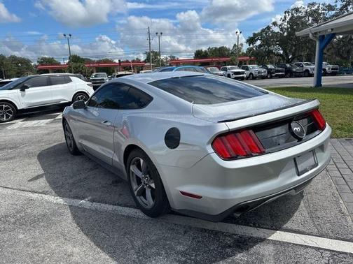 2015 Ford Mustang V6