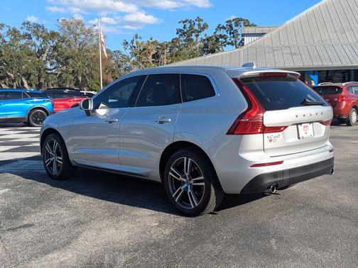 2020 Volvo XC60 T5 Momentum