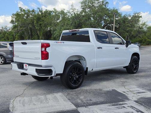 Summit White 2026 Chevrolet Silverado 1500 Custom