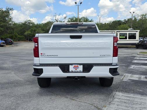 Summit White 2026 Chevrolet Silverado 1500 Custom