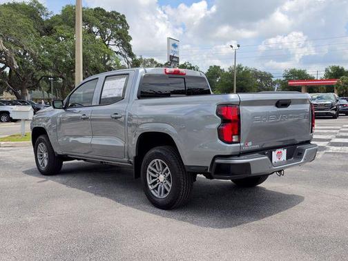 Sterling Gray Metallic 2026 Chevrolet Colorado LT