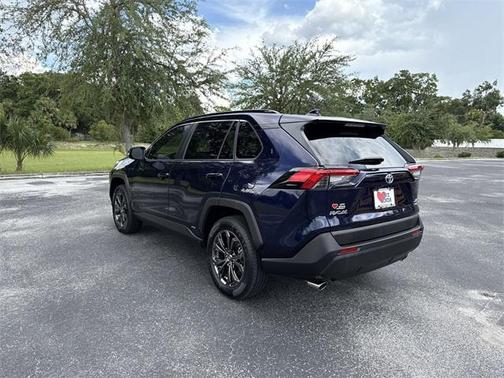 2023 Toyota RAV4 Hybrid XLE Premium