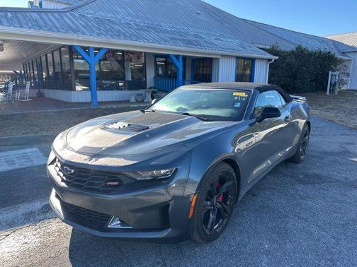 2021 Chevrolet Camaro RWD Convertible LT1