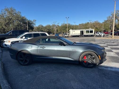 2021 Chevrolet Camaro RWD Convertible LT1