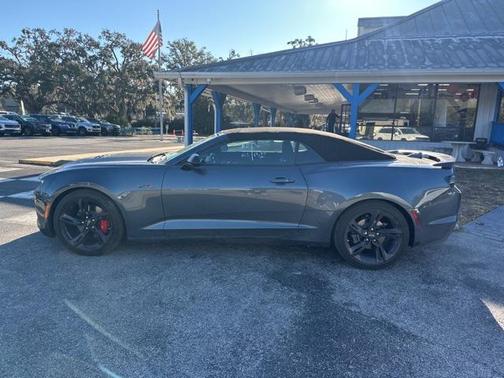 2021 Chevrolet Camaro RWD Convertible LT1