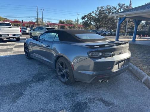 2021 Chevrolet Camaro RWD Convertible LT1