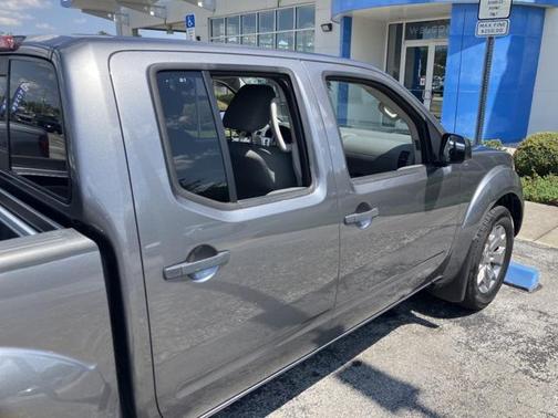 2021 Nissan Frontier SV