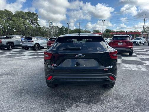 Mosaic Black Metallic 2024 Chevrolet Trax FWD 1RS