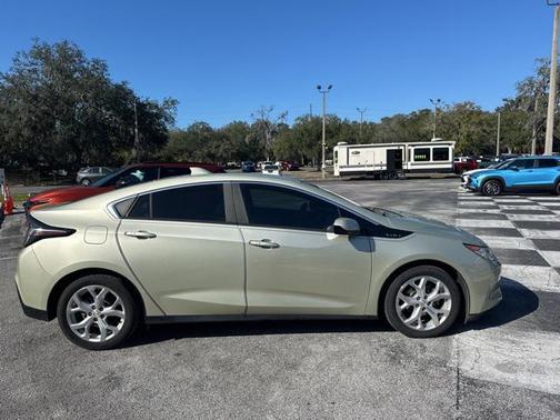 2017 Chevrolet Volt Premier