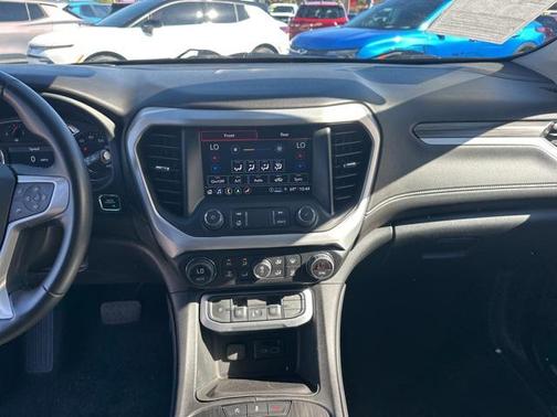 2023 GMC Acadia AWD SLT
