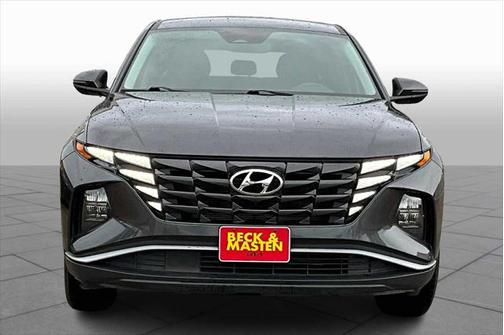 2022 Hyundai TUCSON SE