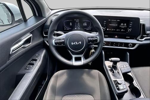 Snow White Pearl 2024 Kia Sportage LX
