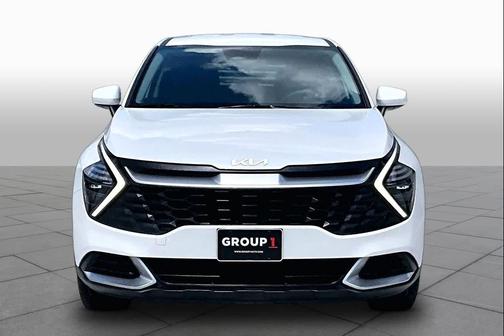 Snow White Pearl 2024 Kia Sportage LX