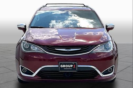 Velvet Red Pearlcoat 2018 Chrysler Pacifica Hybrid Limited